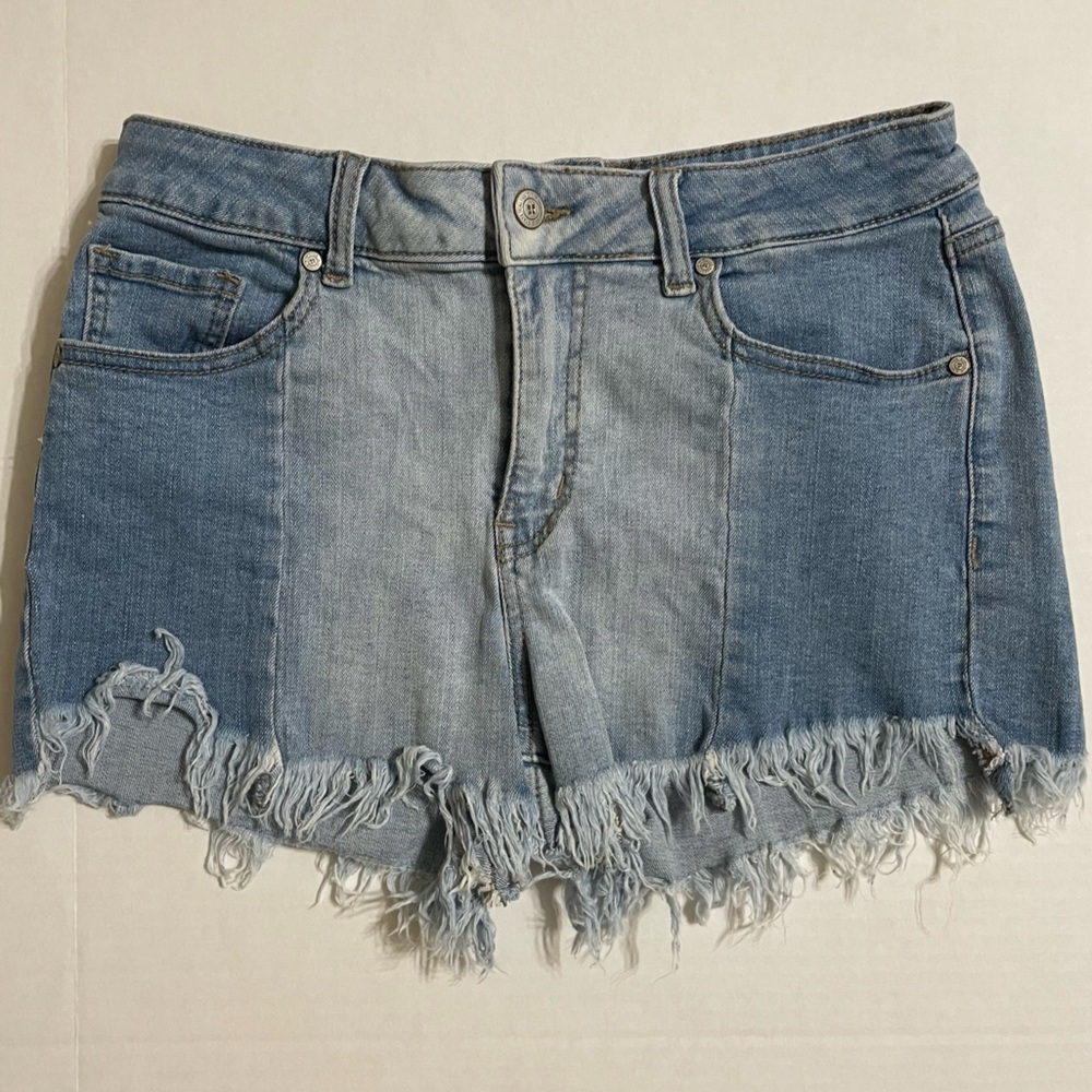 Altar'd State two tone denim shorts‎ size 28